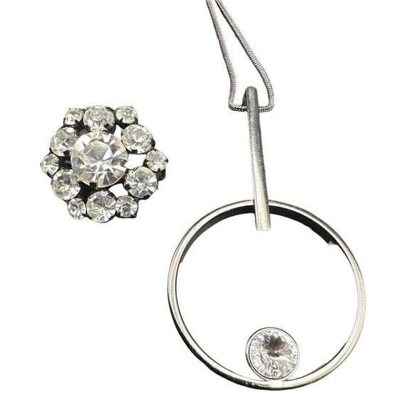 Circle Pendant Necklace With Crystals From Swarovski similar pin - Picture 2 of 6